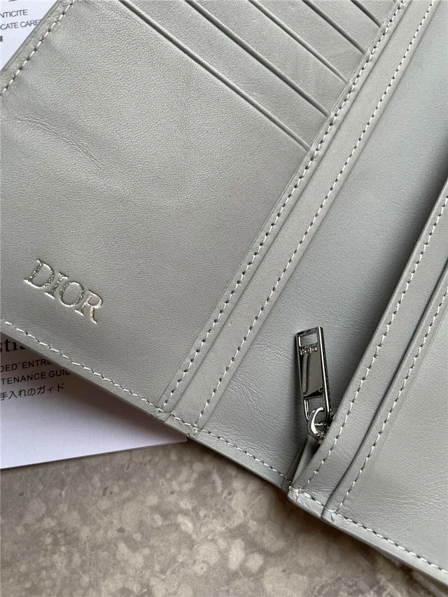 Dior भूरा भूरा ज्यामितीय मोनोग्राम उभरा हुआ लोगो लंबा वॉलेट 12