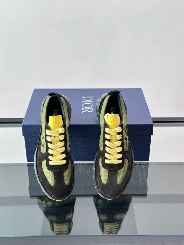 Dior بني أصفر Layered Suede And Nylon Upper Speckled Foam Midsole Chunky Sneakers 4