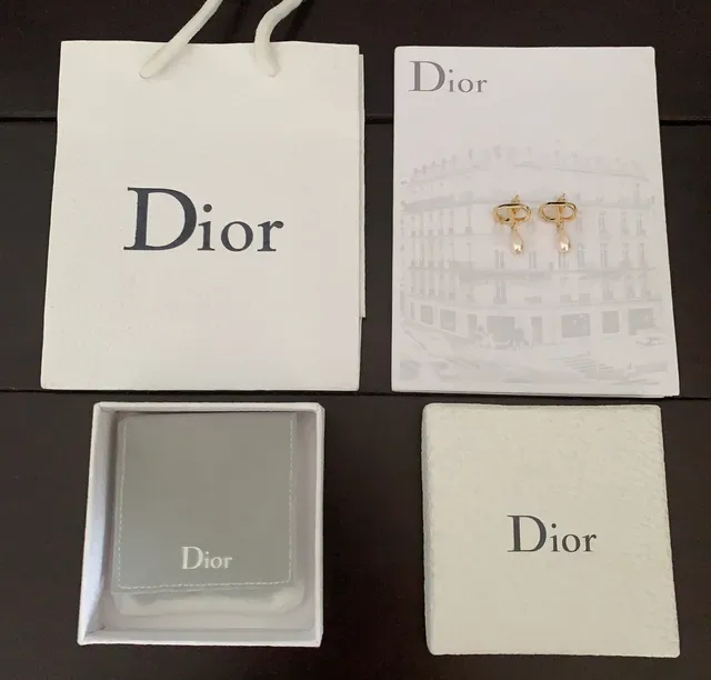 Dior CD Motif Pearl Drop Earrings 6