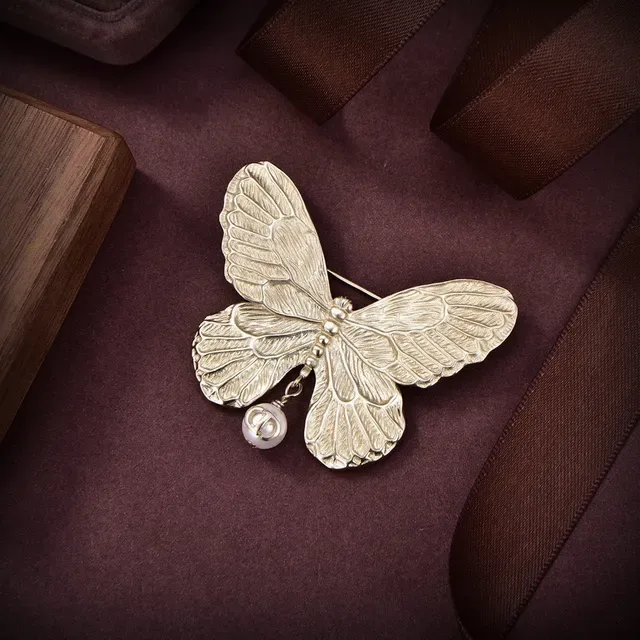 Dior Gold-Tone Butterfly Pearl-Dangle Brooch 2
