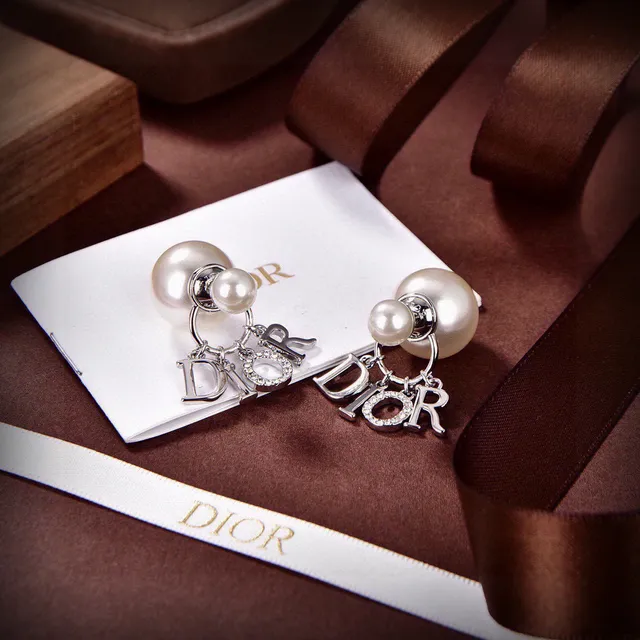 Dior Metal Branco Dourado Dupla Pérola Brincos Pendantes 4