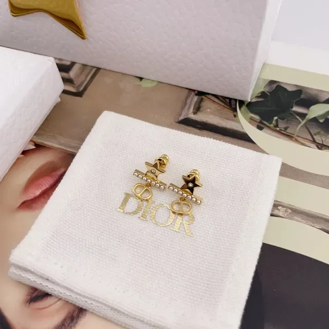 Dior Gold White Star-Shaped Earrings 6