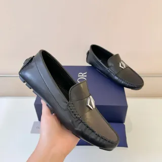 Dior Jardin Oblique 黑色皮革金属徽章乐福鞋