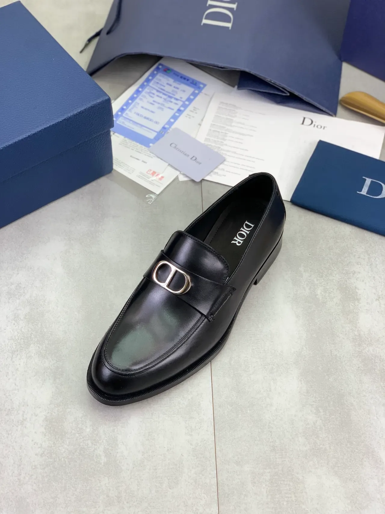 Dior লোফার কালো রূপা পলিশড চামড়া D বাকেল ধাতু স্ট্র্যাপ 4