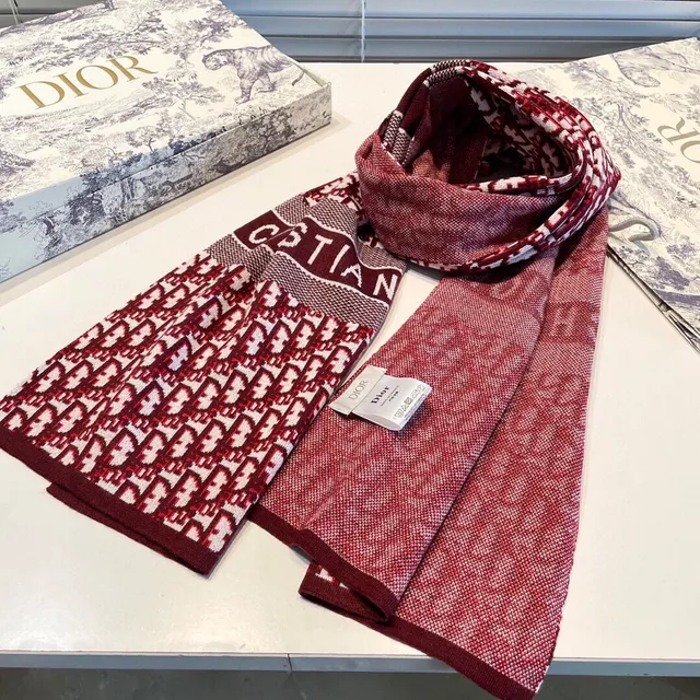 Dior Logo-Intarsia وشاح كشمير أحمر وأبيض محبوك 5