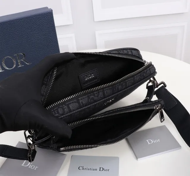 Dior Oblique Sac messager structuré en toile monogram noir 7