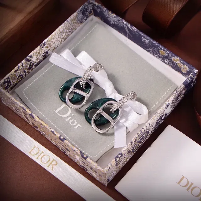 Dior Tribales সবুজ রূপালী D-আকৃতির মোটিফ ইনামেল-ভরা কানের দুল 4