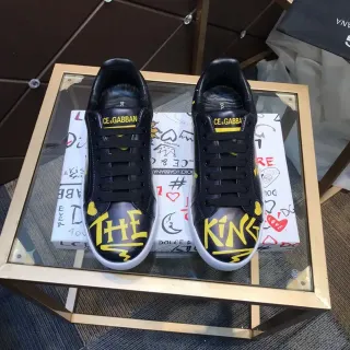 Dolce & Gabbana Graffiti-Print Sneakers Lifestyle Preto e Amarelo