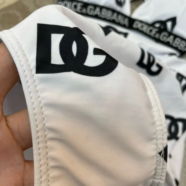 Dolce & Gabbana Impresão de Logo Pescoço Plunging Maiô de uma peça 6