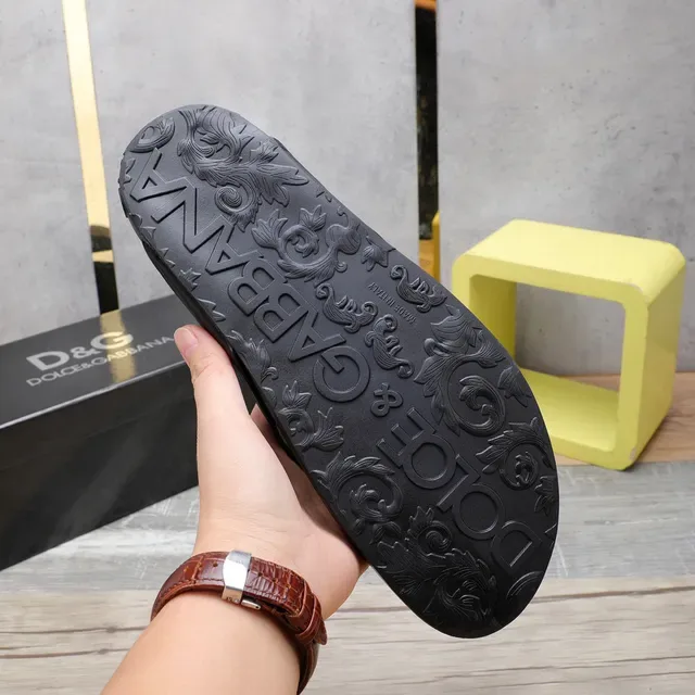 Dolce & Gabbana Logo Strap Chinelos Pretos 2