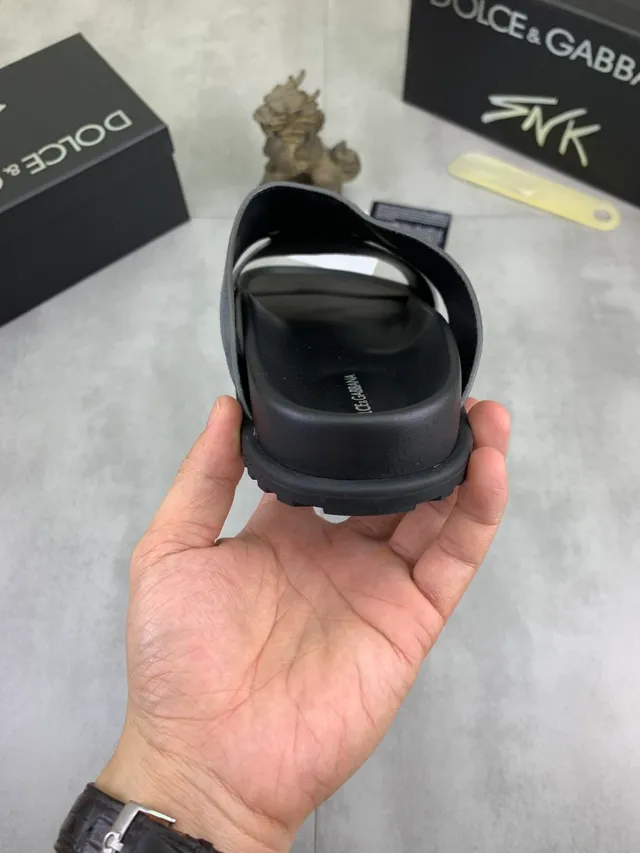 Dolce & Gabbana Portofino 灰色麂皮 DG Logo 拖鞋 3