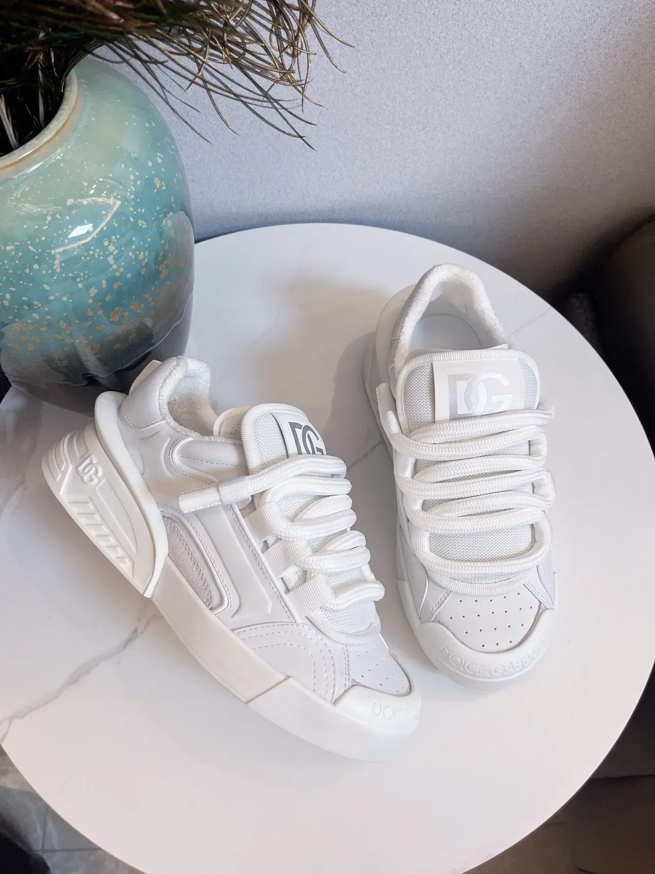 Dolce & Gabbana Tênis Lifestyle Brancos Monocromáticos Sculpted Sola Multicamadas 3