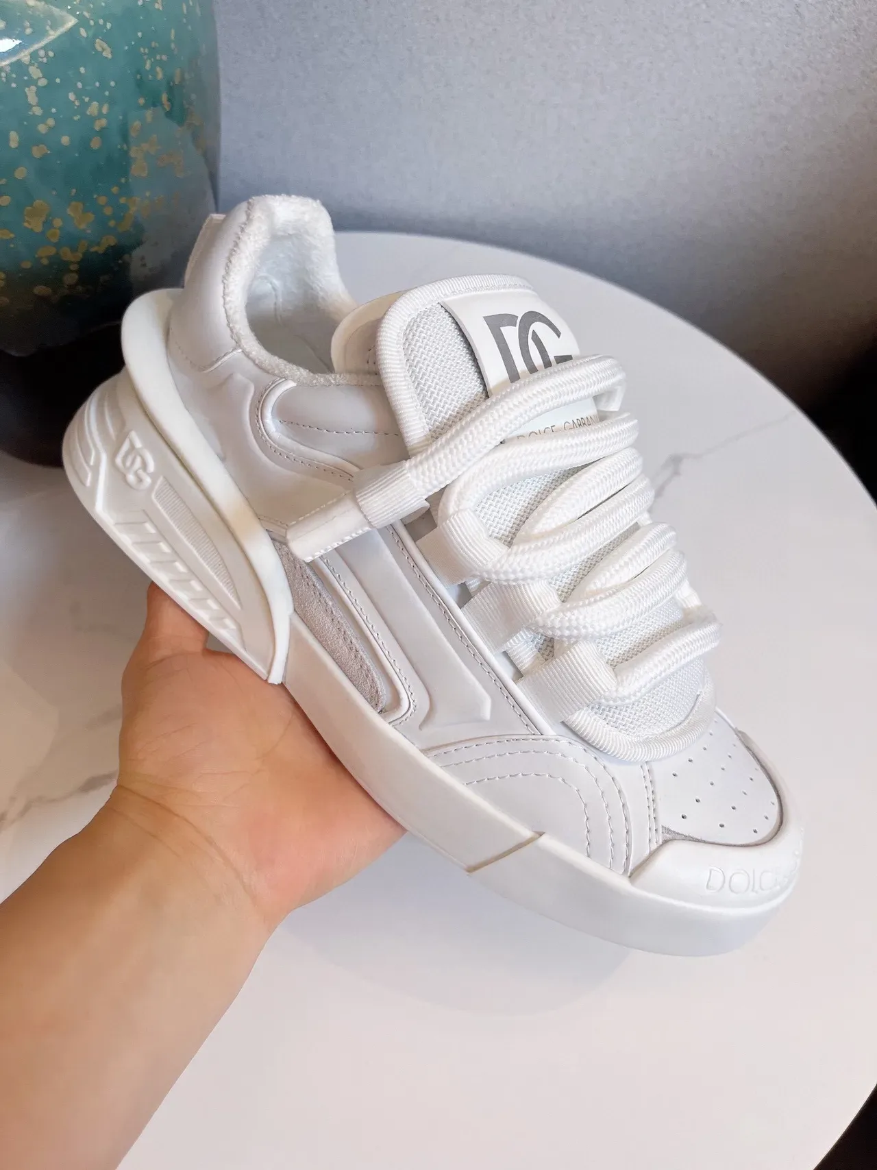 Dolce & Gabbana Tênis Lifestyle Brancos Monocromáticos Sculpted Sola Multicamadas 6