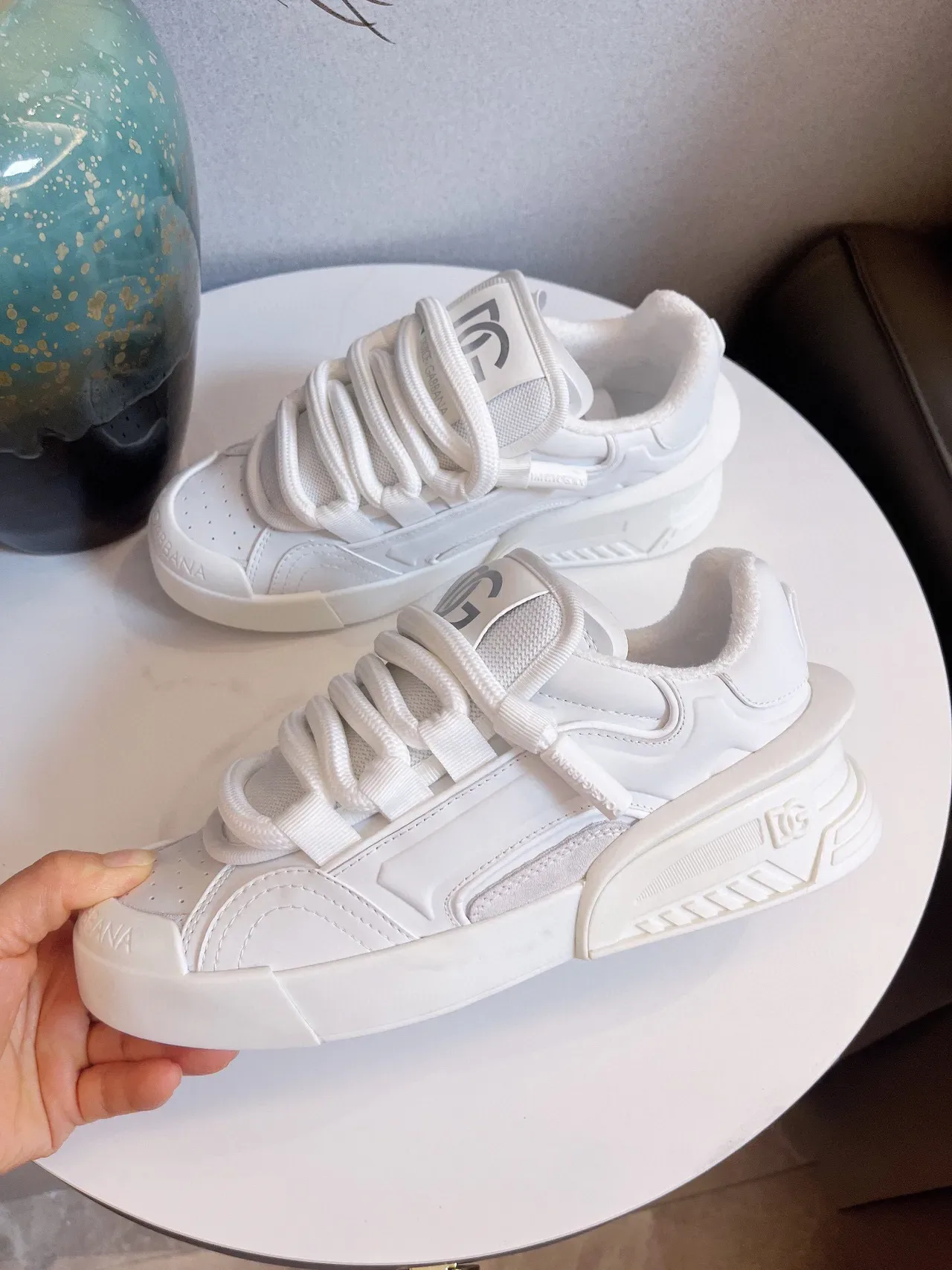 Dolce & Gabbana Tênis Lifestyle Brancos Monocromáticos Sculpted Sola Multicamadas 8