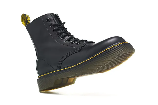 Dr. Martens 1460 Bottine en Cuir Noir Lisse Martin 4