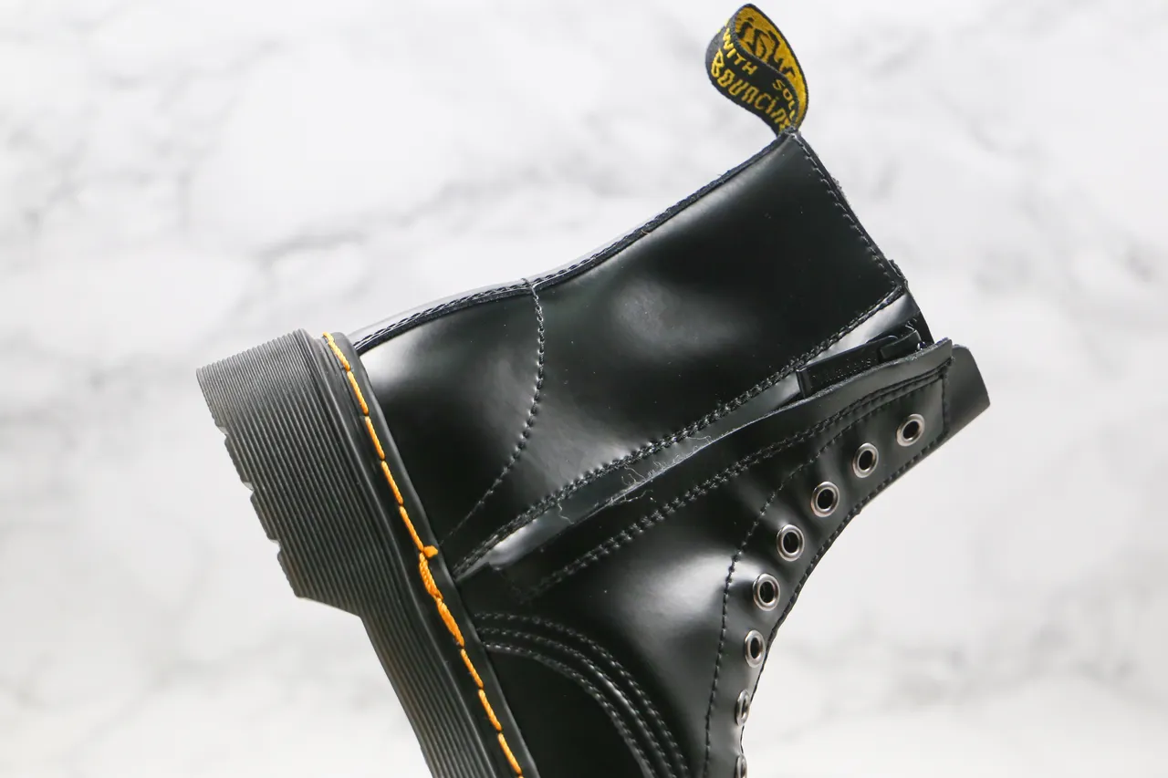 Dr. Martens 1460 काली चिकनी चमड़ी पीली सिलाई मार्टिन बूट 6