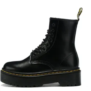 Dr. Martens Jadon काला प्लेटफॉर्म मार्टिन बूट