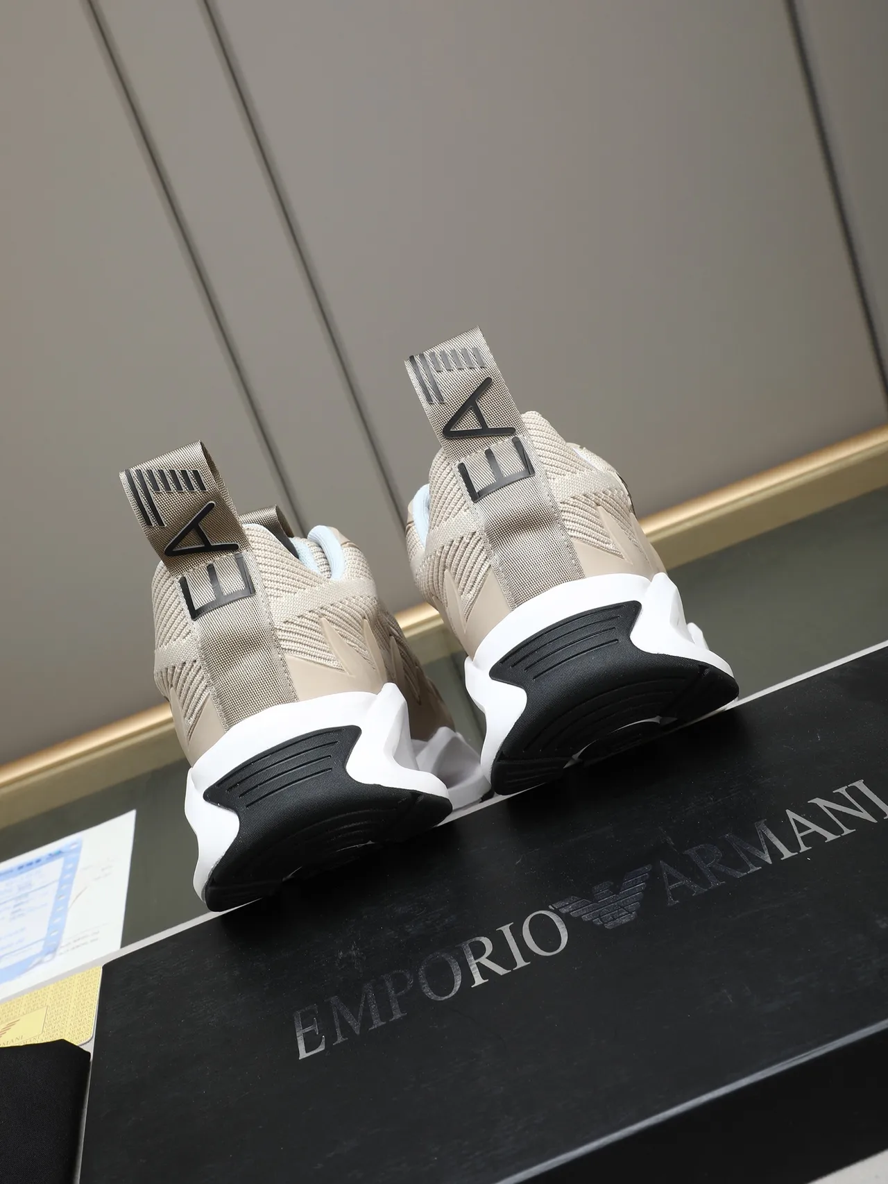 Emporio Armani Beige Blanco Escultido Planta Media Tejido Acanalado Superior Zapatillas Gruesas 4