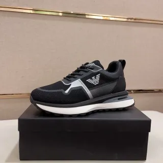 Emporio Armani কালো এবং সিলভার ঈগল লোগো লাইফস্টাইল স্নিকার্স