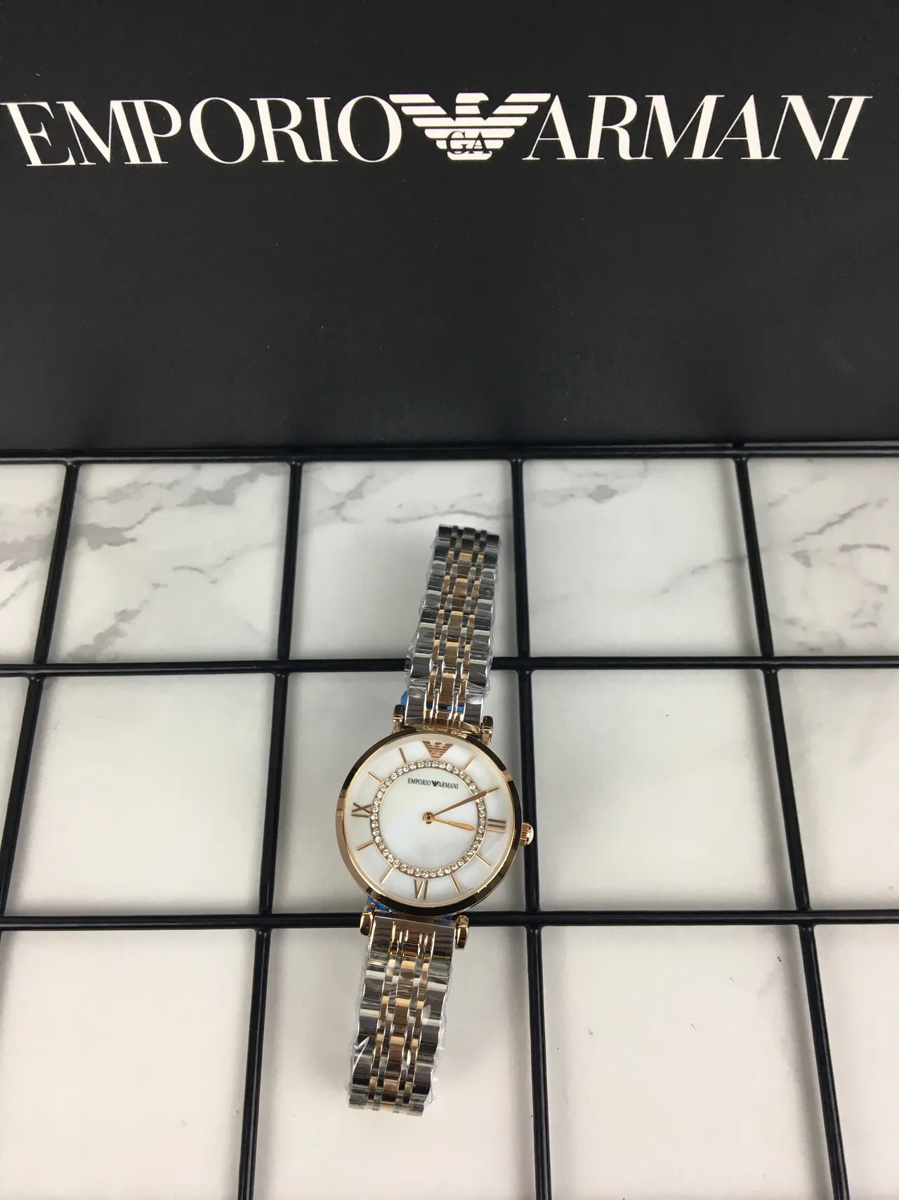Emporio Armani गोल्ड व्हाइट गुलाब स्टेनलेस स्टील मातर ऑफ पर्ल डायल क्वार्ट्ज घड़ी 14