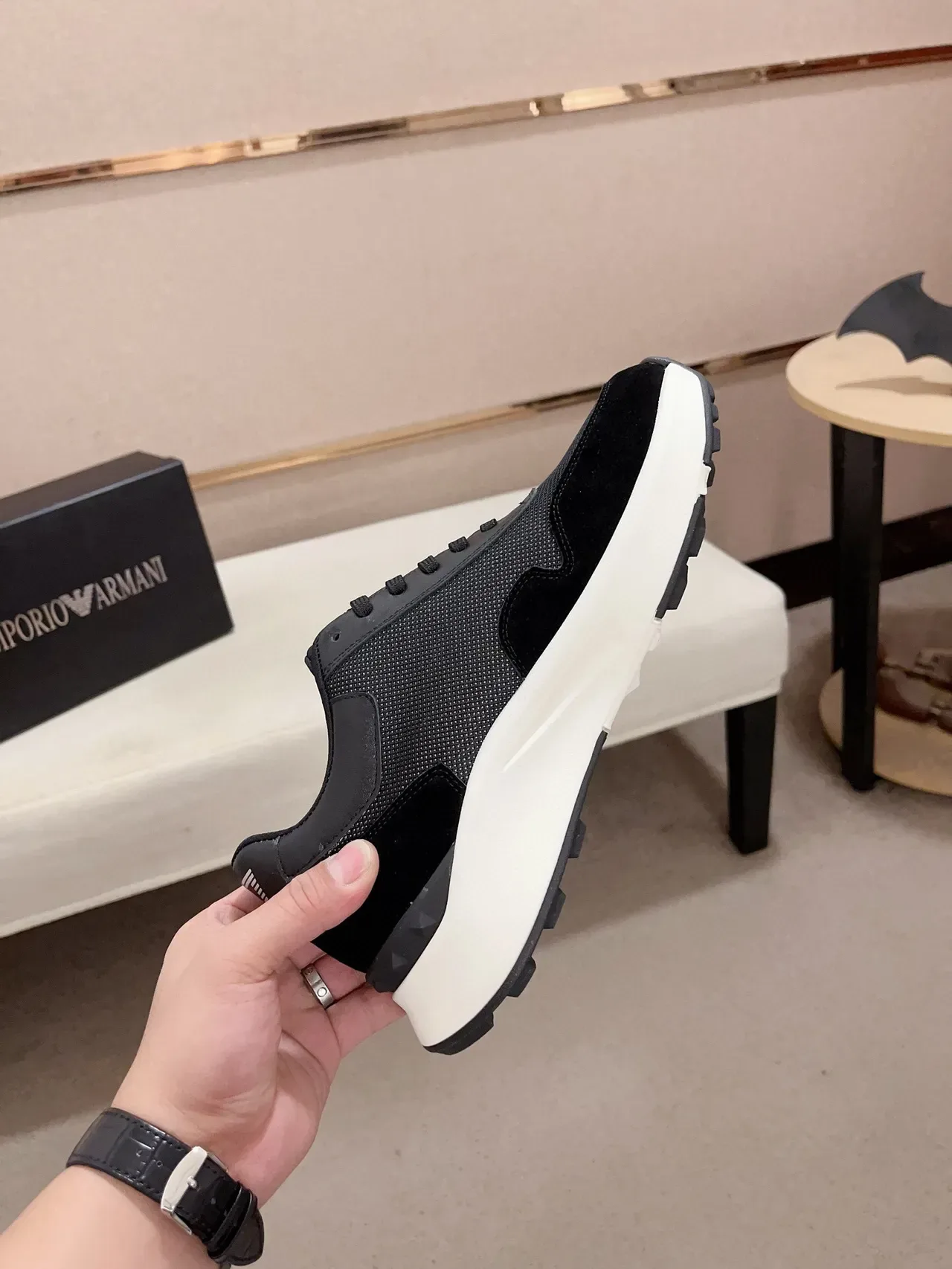 Emporio Armani Zapatilla Lifestyle Negro Blanco Material Mixto Superior Asimétrica Suela Chunky Zapatillas Lifestyle 5