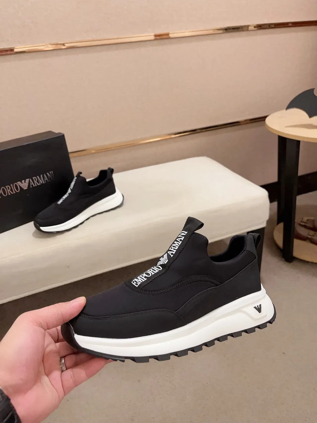 Emporio Armani Sneakers Lifestyle Noir et Blanc 5