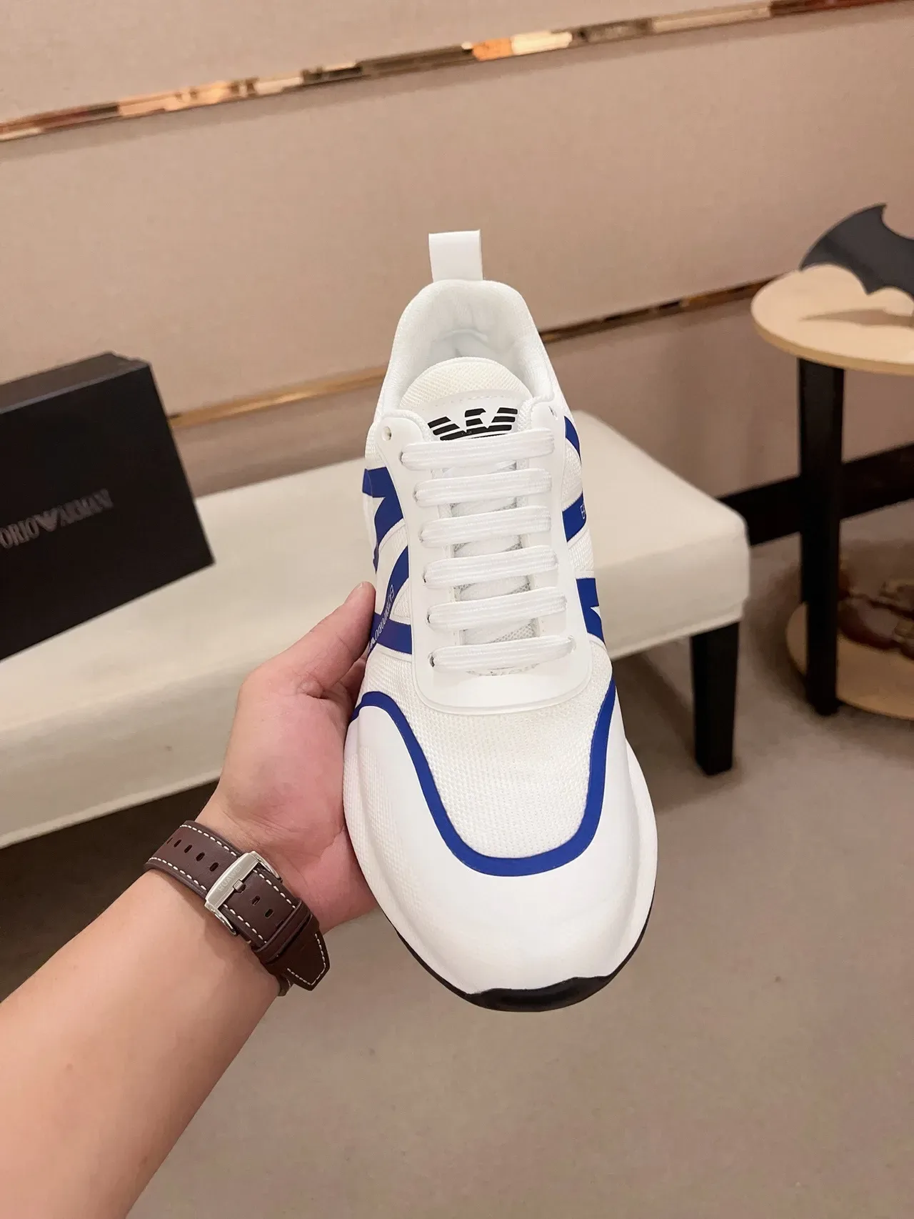 Emporio Armani Zapatillas Blancas Azules Malla Superior Bold A-Logo Rayas 2