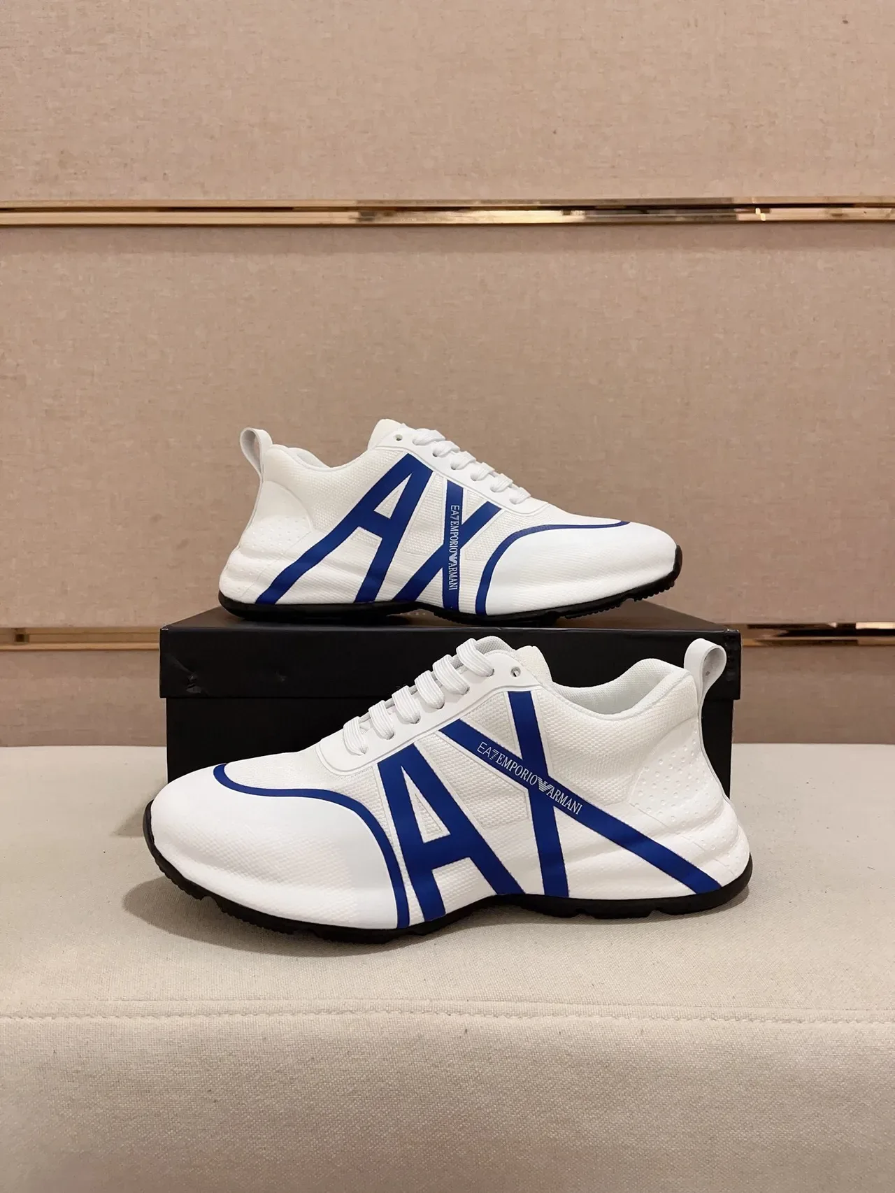 Emporio Armani Zapatillas Blancas Azules Malla Superior Bold A-Logo Rayas 7