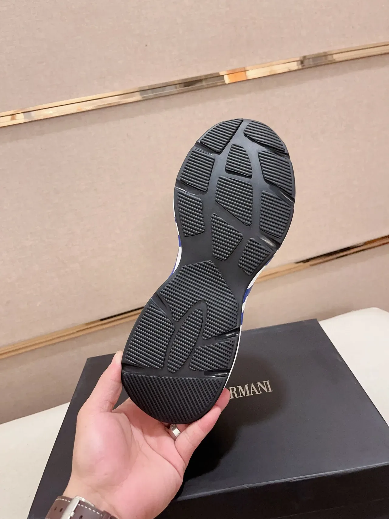 Emporio Armani Zapatillas Blancas Azules Malla Superior Bold A-Logo Rayas 9