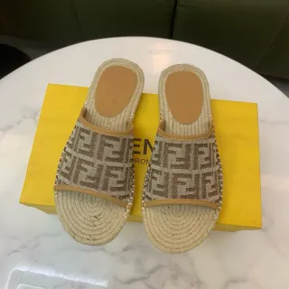 Fendi বেজ ব্রাউন মোনোগ্রামিত ফ্যাব্রিক স্ট্র্যাপ উভেন জুট সোল স্লিপার্স