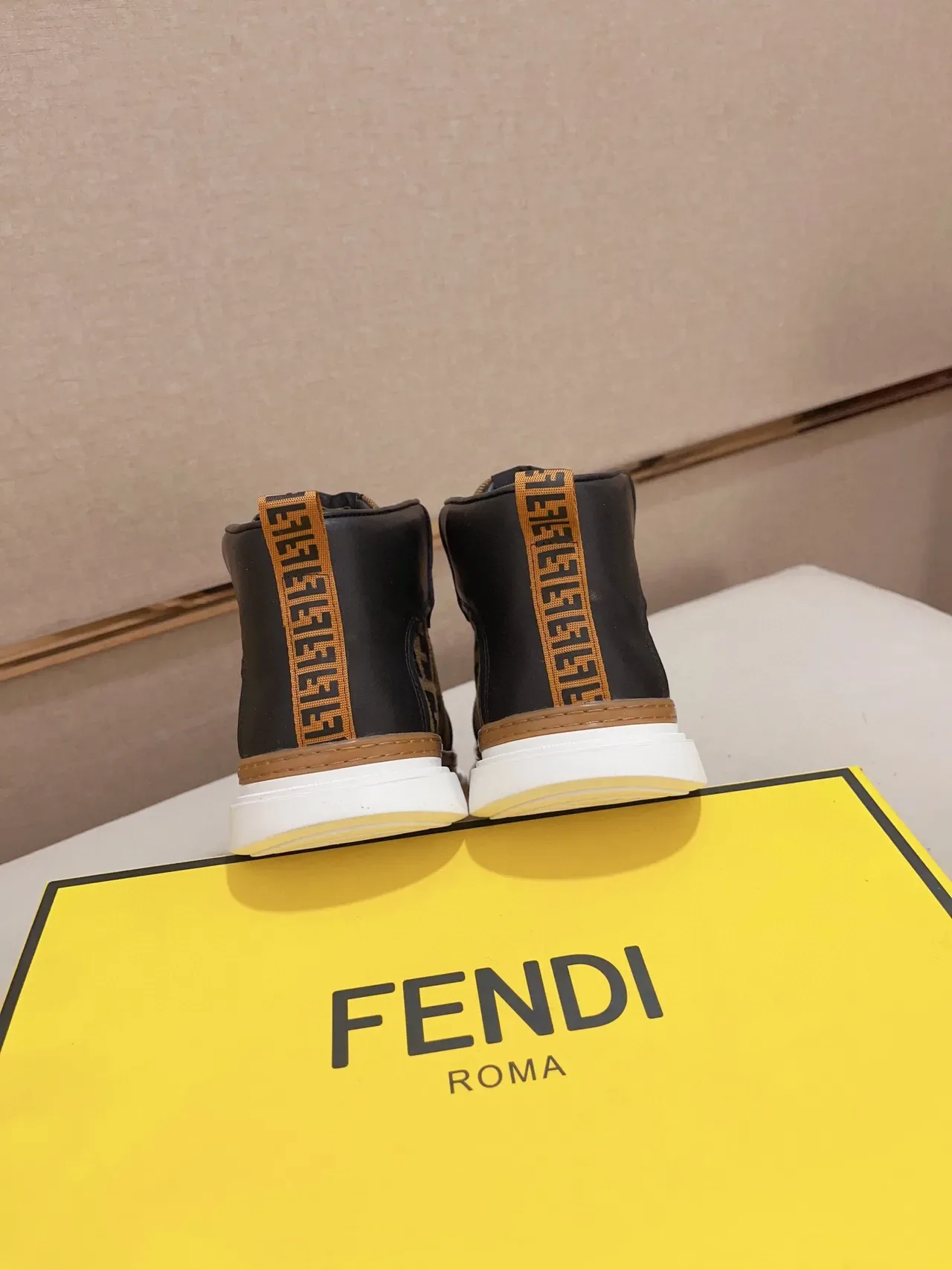 Fendi Noir Marron High-Top FF Monogram Jacquard Style de vie Chaussures 4