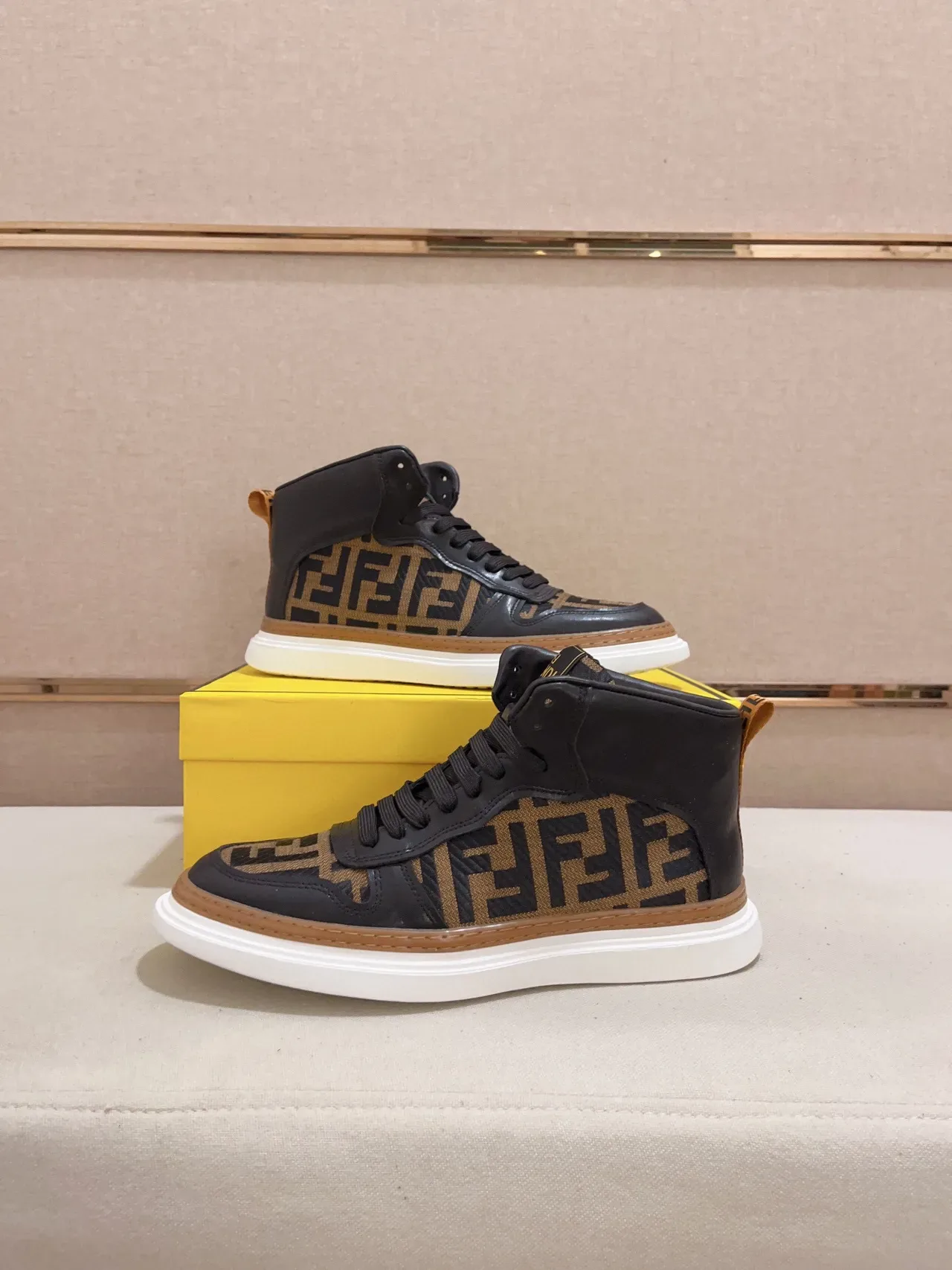 Fendi Noir Marron High-Top FF Monogram Jacquard Style de vie Chaussures 5