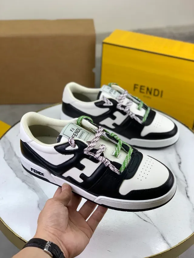 Fendi 黑白低帮皮革拼板生活方式运动鞋 5