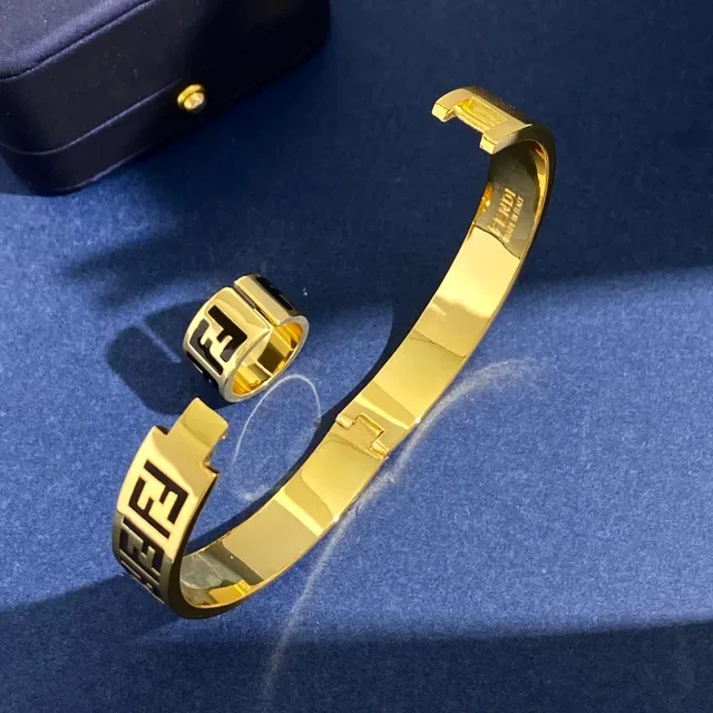 Pulseira Fendi Dourado Preto com Monograma FF 7