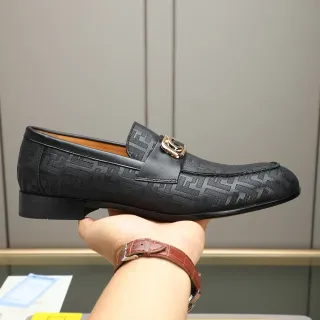 Fendi Horsebit Loafer काला भूरा मोनोग्राम लेदर बकल