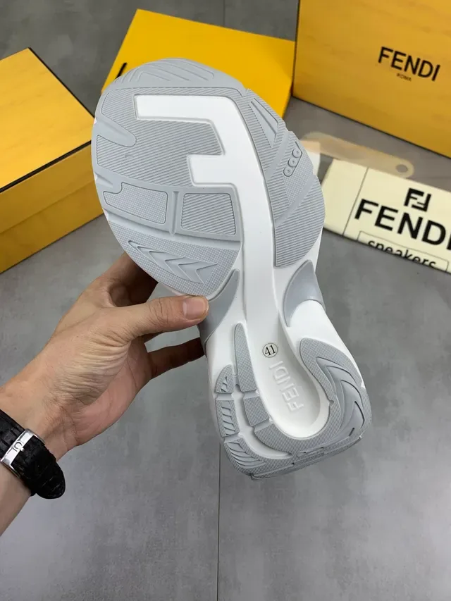 Fendi Runaway Verde Blanco Superior de Malla y Ante en Capas Suela Plataforma Gruesa con Surcos Zapatillas Chunky 2