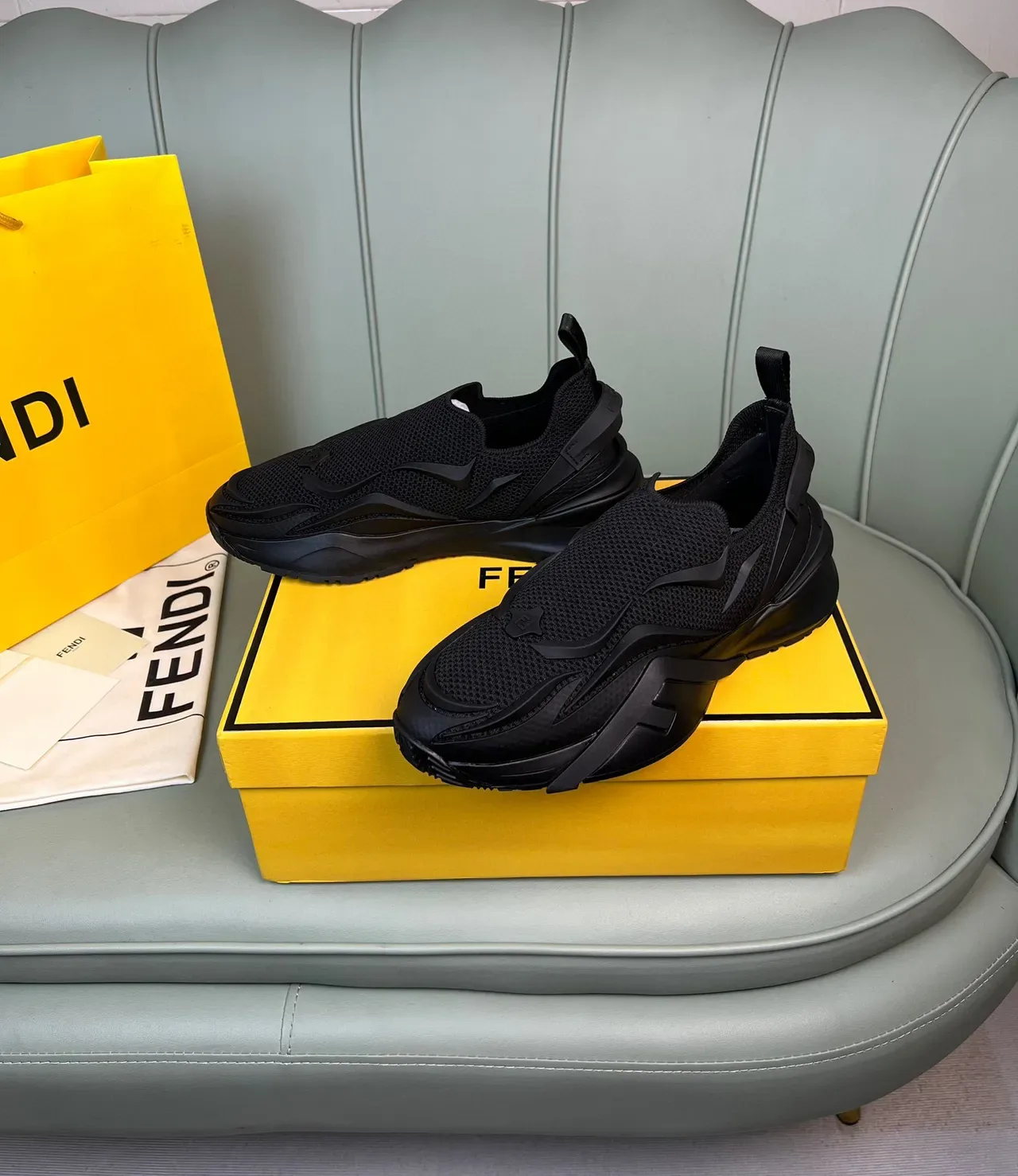 Fendi Speed Trainer Noir Slip-On Lifestyle Sneakers 7