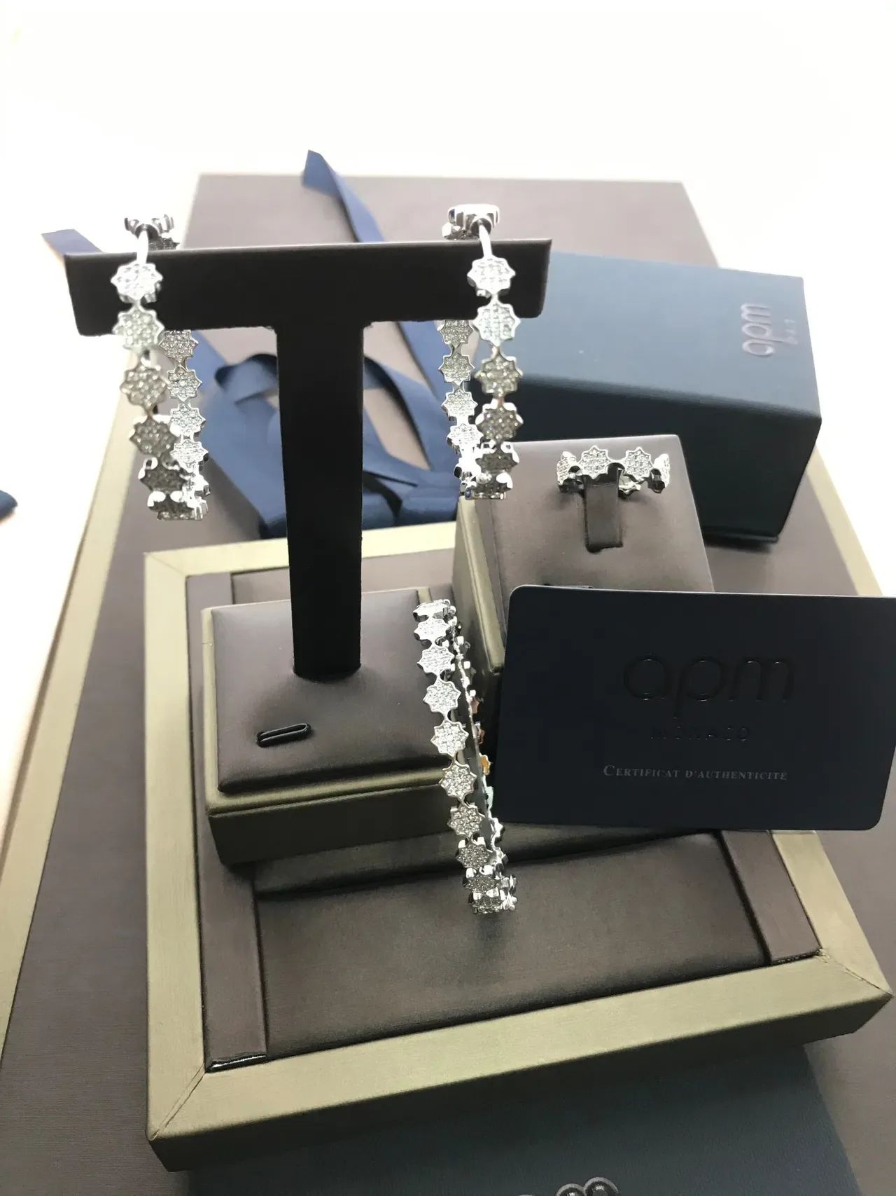 apm Monaco Geometric Star Cutout Pavé Crystal Silver Bracelet 4
