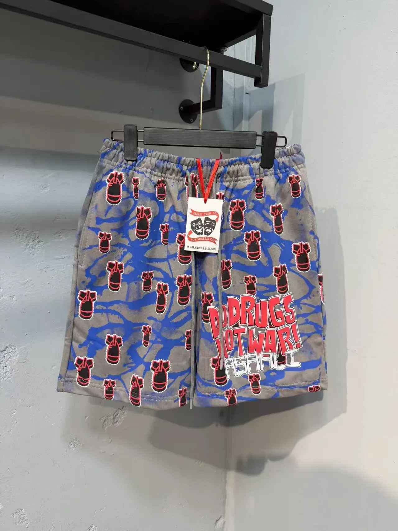 ASPHALT JEAN CO. 蓝黑红 Bomb Print Graphic 短裤 6