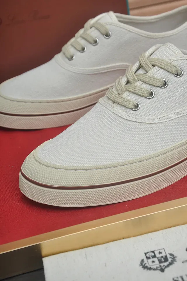 Tênis Low-Top Bege Marrom com Cadarço de Lona 2