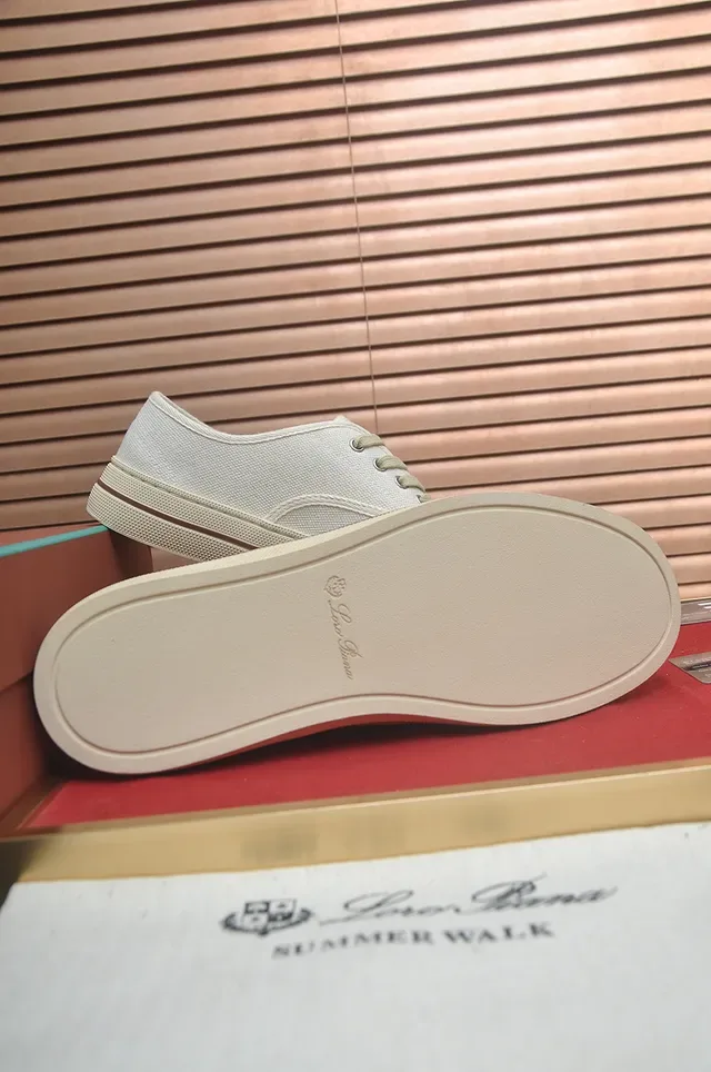 Tênis Low-Top Bege Marrom com Cadarço de Lona 3