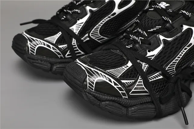 أسود وأبيض Phantom Sneaker Chunky Sneakers 4