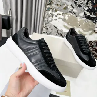 Zapatillas Lifestyle Plataforma Cuero Ante Negro Blanco Puntera Baja