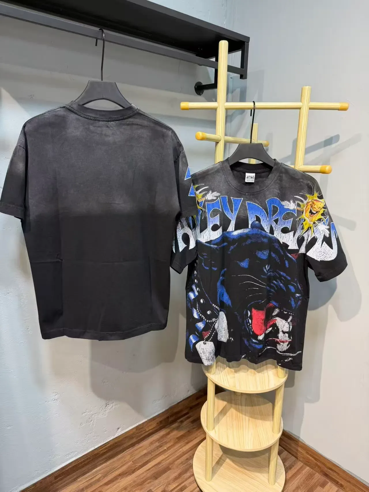 Black Graphic Panther Print Oversized T-Shirt 8