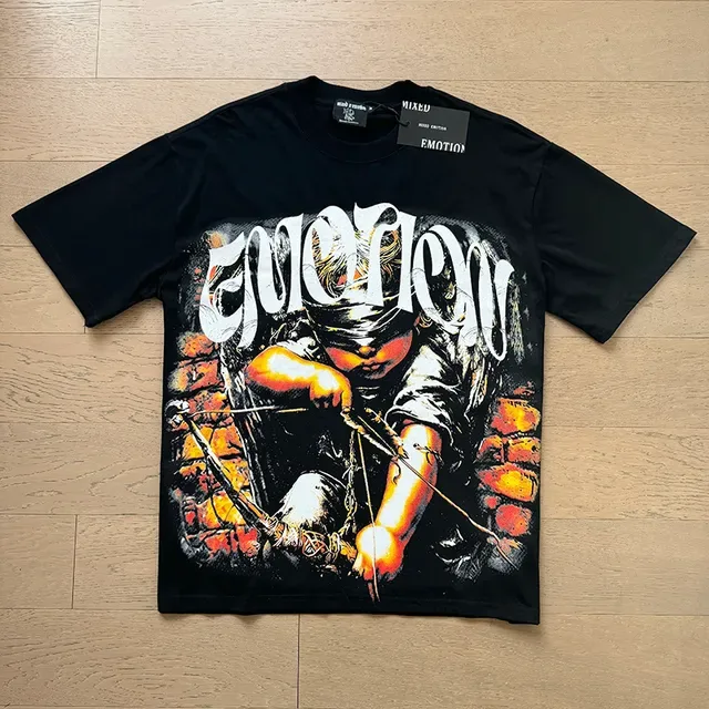 Black Graphic-Print Oversized T-Shirt 4