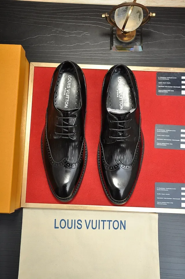 Black Patent And Textured Leather Wingtip Brogue 5