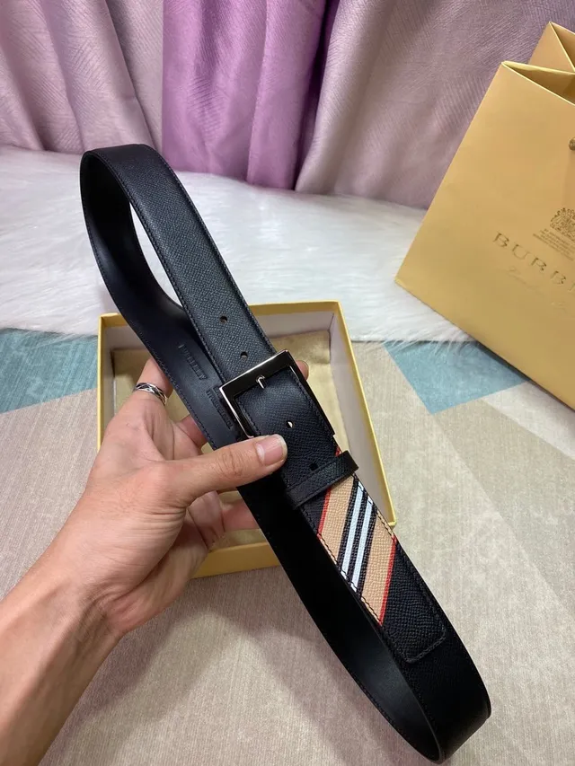 Ceinture en cuir texturée noire avec boucle rectangulaire argentée 5