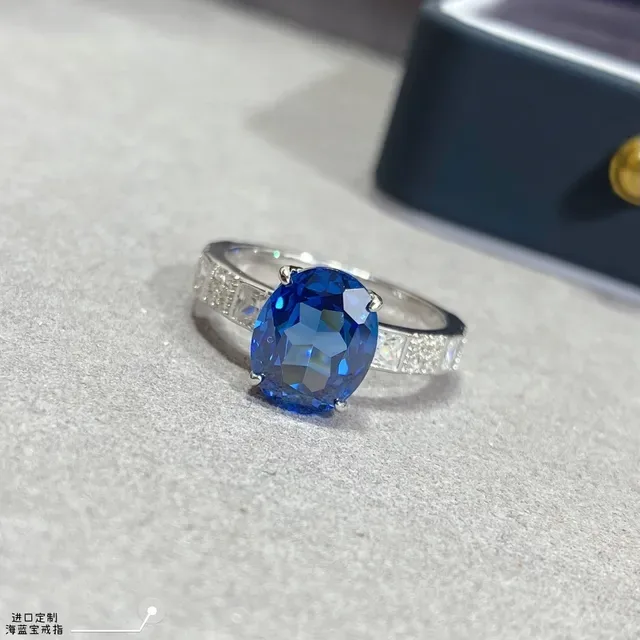 Blue Silver Oval-Cut Central Gemstone Pavé-Set Side Accents Ring 4