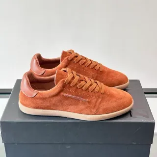 Zapatillas de ante marrón beige con tab de talón de cuero