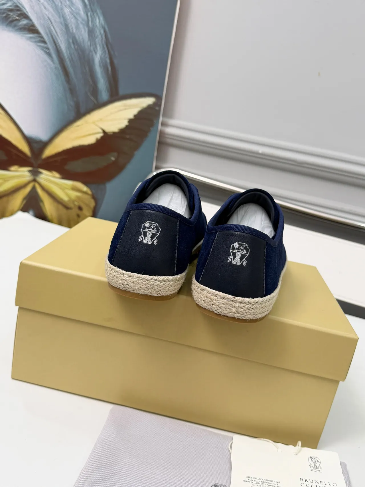 Brunello Cucinelli Sapatos de barco com upper de camurça Navy Beige sola de esparto 3
